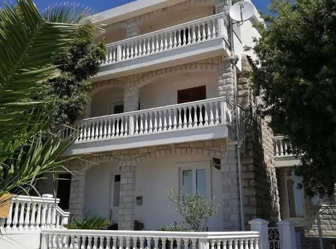 Apartmani Luksic
