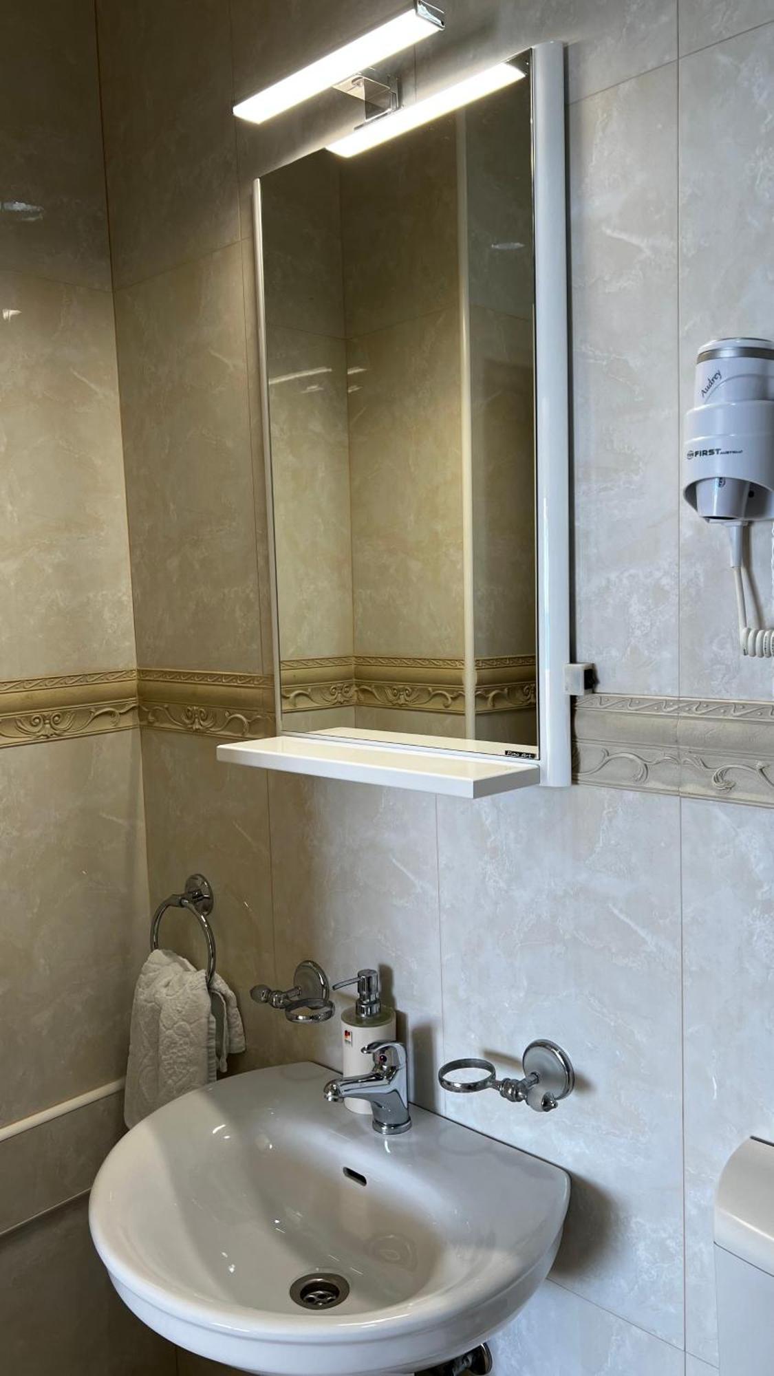 Luksic Apartment *